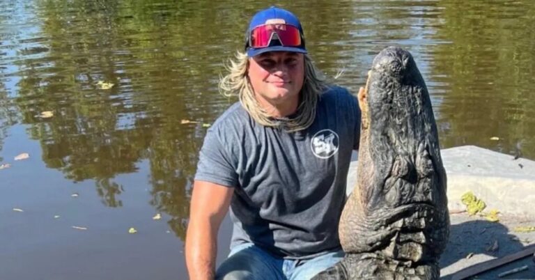 stalekracker net worth